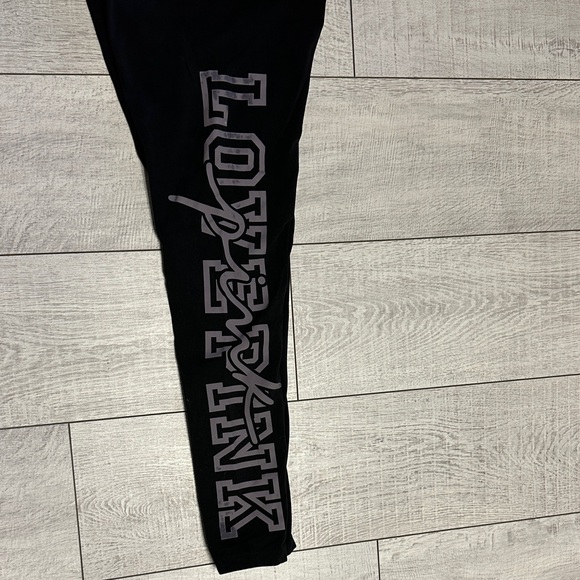 PINK Victoria's Secret Black Leggings with Gray Logo - Picture 8 of 8